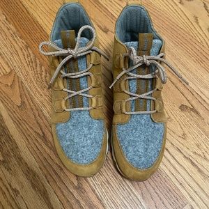 Sorel Kinetic Caribou Boot (Waterproof) - Size 9.5